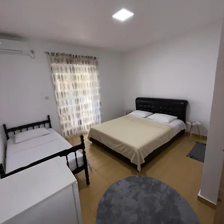 Apartments Lazo-3