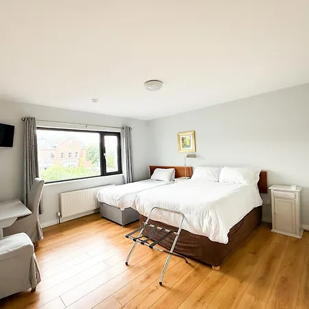 Lynfield Lodge-2