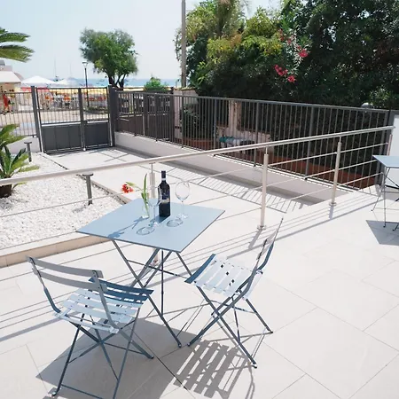 Regina Elena Luxury Apartments-3