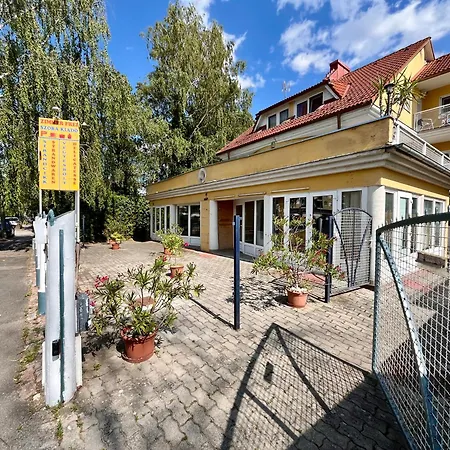 Szeplak Apartman-2