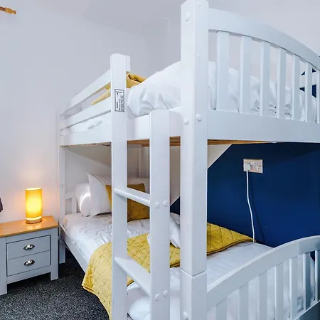 Pebbles Guest House-3