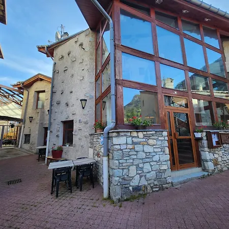 Auberge La Cascade-3