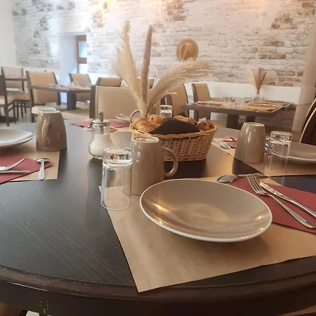 Auberge La Cascade-2