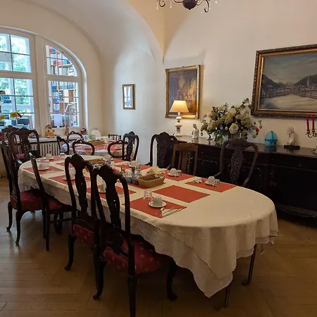 Hotel Pension Waizenegger am Kurfürstendamm-2