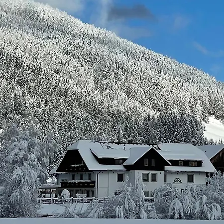 Hotel Landhaus Lungau-3