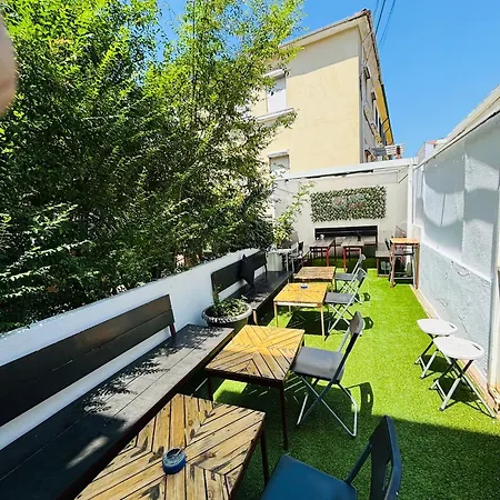 Owls Hostel Ribeiro-3