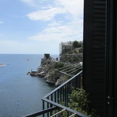 Domus Claudia-2