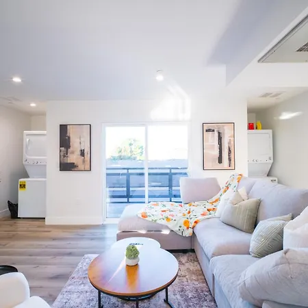 Modern Private Ensuite Room Near Usc-3