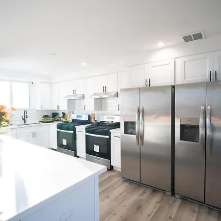 Modern Private Ensuite Room Near Usc-2