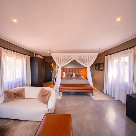 Mhondoro Safari Lodge & Villa-2