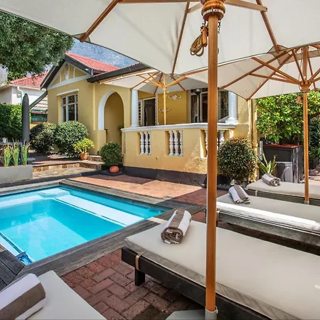 Tom'S Guest House-2