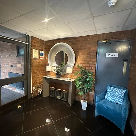 Henley Lodge-3