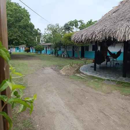 Yolimar Hostal y Camping-3