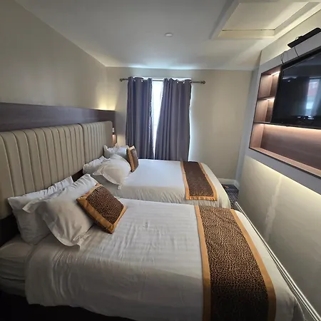 Double Bedroom Studios-2