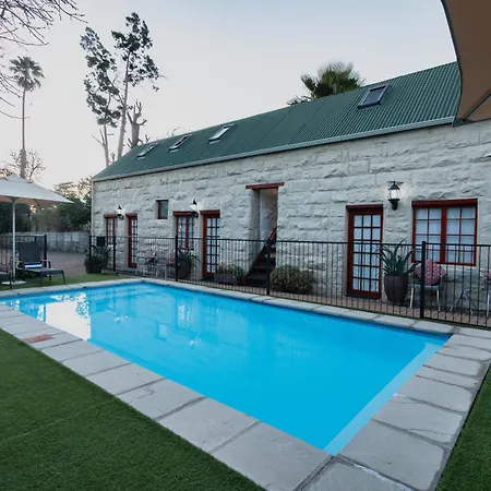88 Baron Van Reede Guesthouse-2