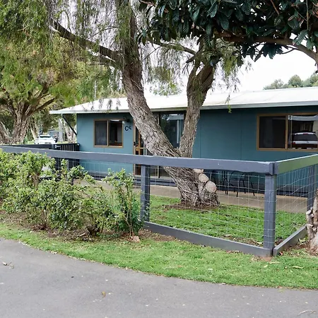 Pine Country Caravan Park-2