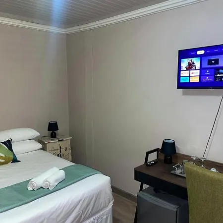 Retro Guesthouse-3