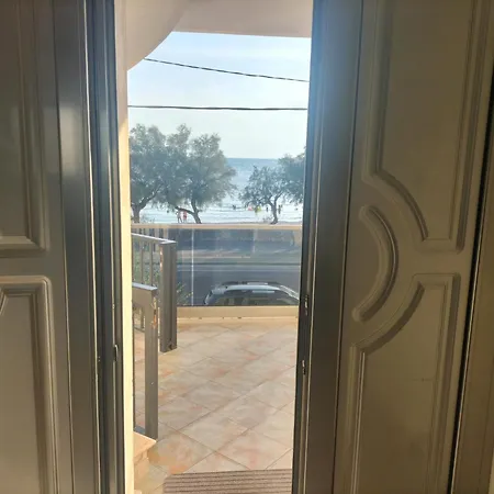 Ariadimare Rooms-3