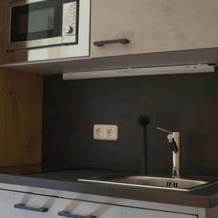 Abfalter - Apartments&Gästezimmer-3