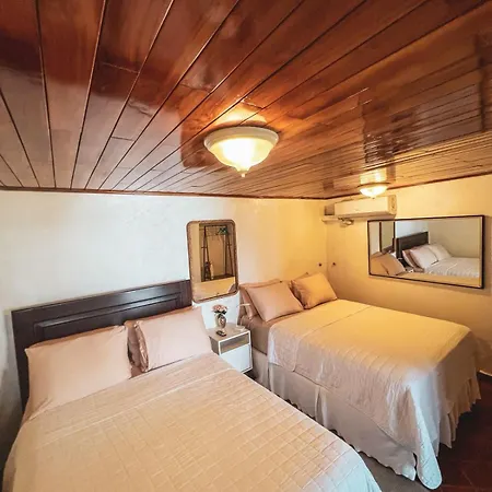 Coibahouse Ocean Front Eco-Stay-3