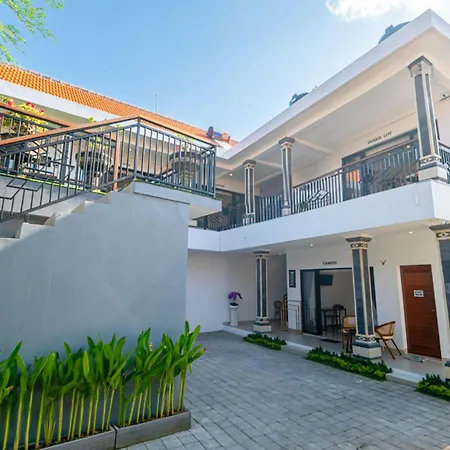 Crystal Flow Guest House & Apartment Canggu-3