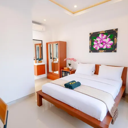 Crystal Flow Guest House & Apartment Canggu-2
