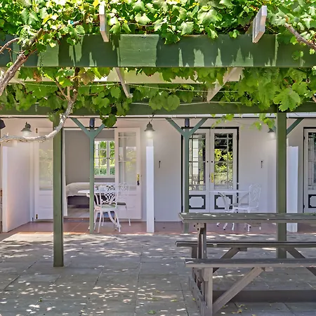 Belvidere Manor Lagoonside Cottages-2