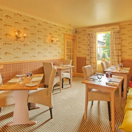 The Wheatsheaf Hotel And Restaurant-2