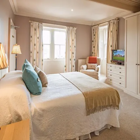 The Wheatsheaf Hotel And Restaurant-3