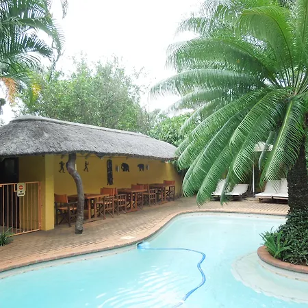 Trees Too Guest Lodge-2