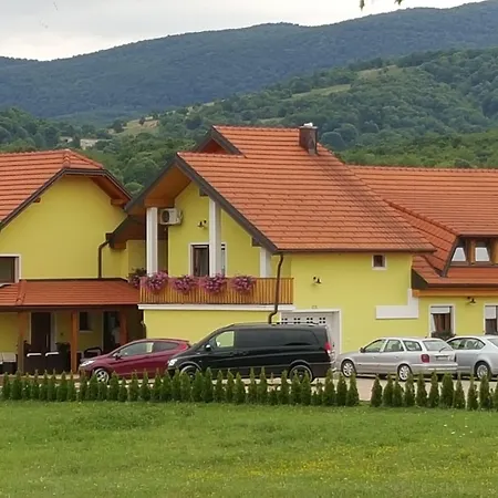House Tina-2