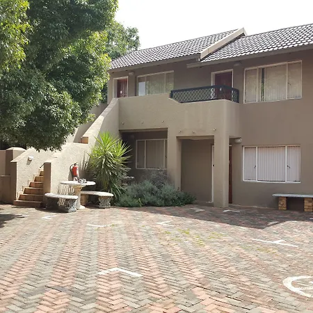 African Sky Guest House-2