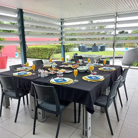 Serene-Estate Boutique Guesthouse-3