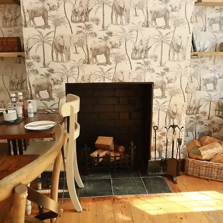 Avonlea Guest House-2