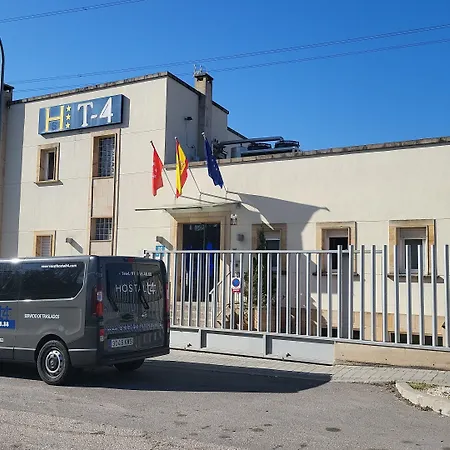 Hostal T4-3