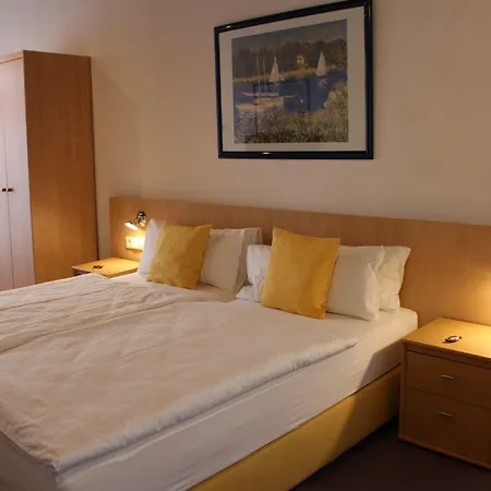 Hotel Rebstock-3