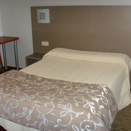 Pension Residencia Fornos-3