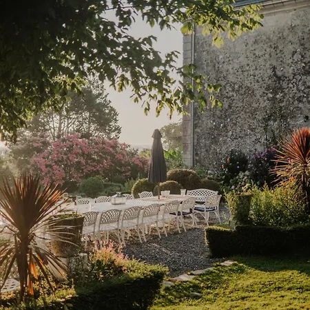 Chateau d'Estrac-2