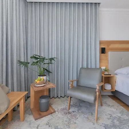 Oceans Guest House & Luxurious Apartments-2