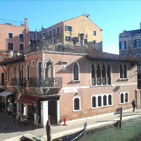Palazzina Veneziana-2