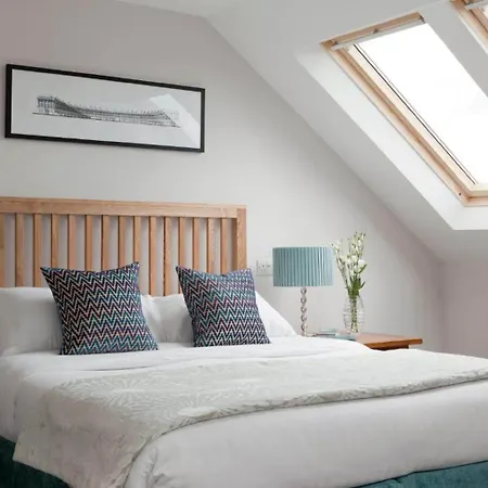 2 Crescent Gardens Guest House-2