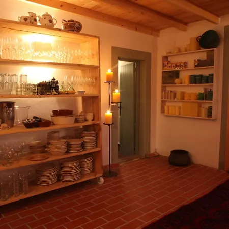 Juanita Hostal-2