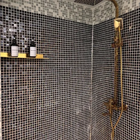 Mahamo Suites-3