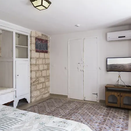 Alexandra House-3