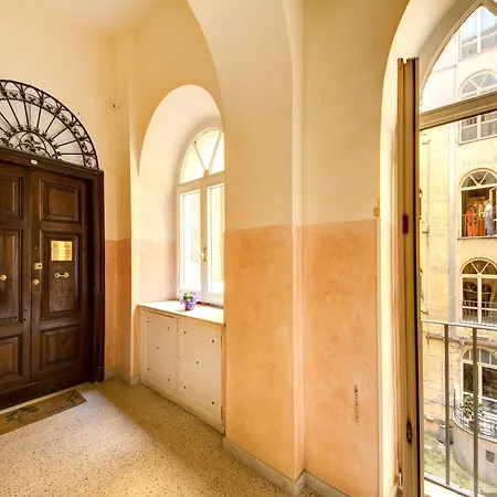 B&B Colosseo Panoramic Rooms-3