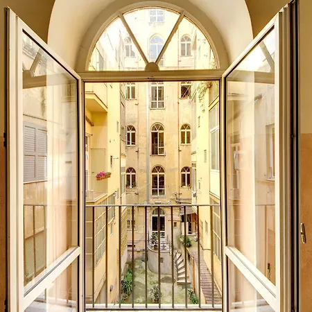 B&B Colosseo Panoramic Rooms-2
