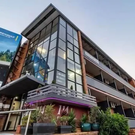 Kingsford Riverside Inn-3
