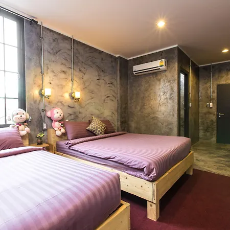Na Siam Guesthouse-2