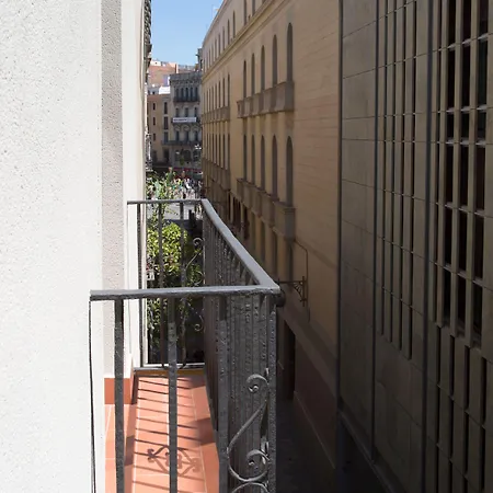 Hostal Operaramblas-3