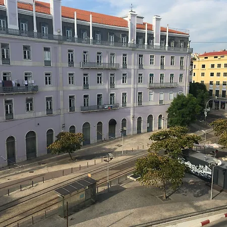 Lisbon Check-In Guesthouse-2